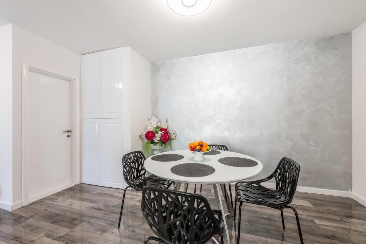 Porta Aurea Di Spalato, Luxury Apartment Eksteriør billede